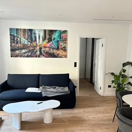 Renovated Near Tuileries And Concorde *